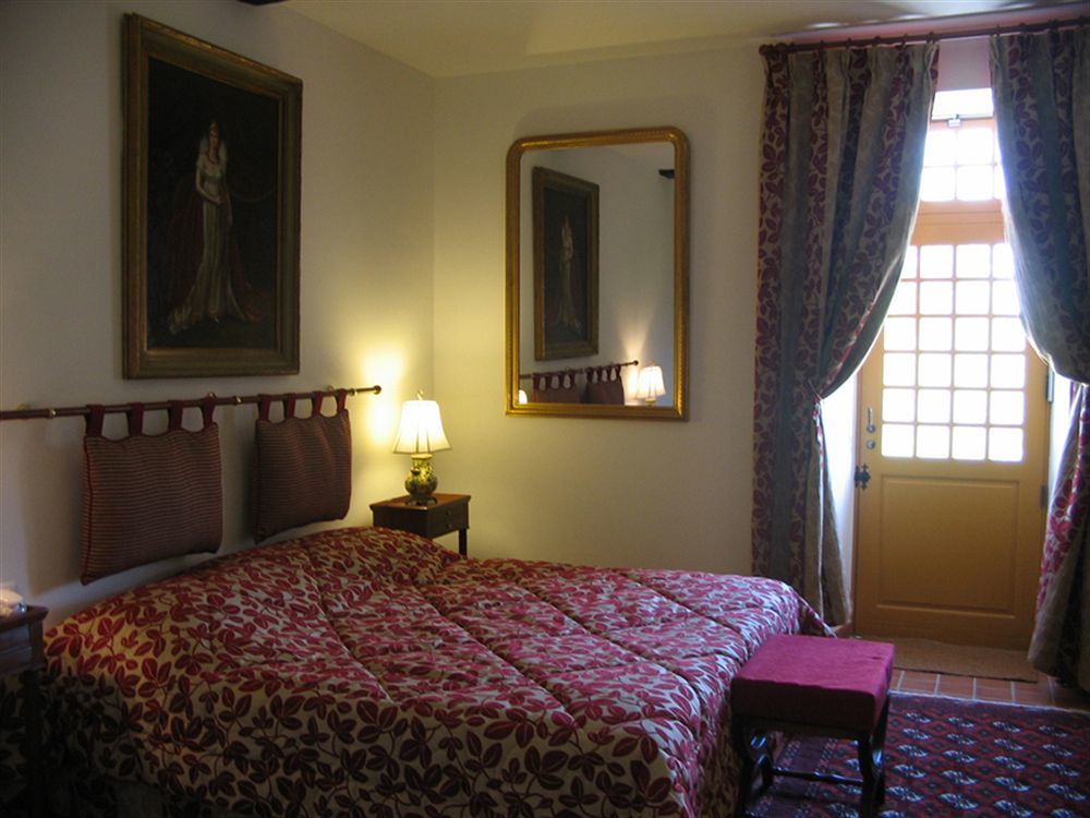Hotel Le Chateau Fort De Седан Экстерьер фото